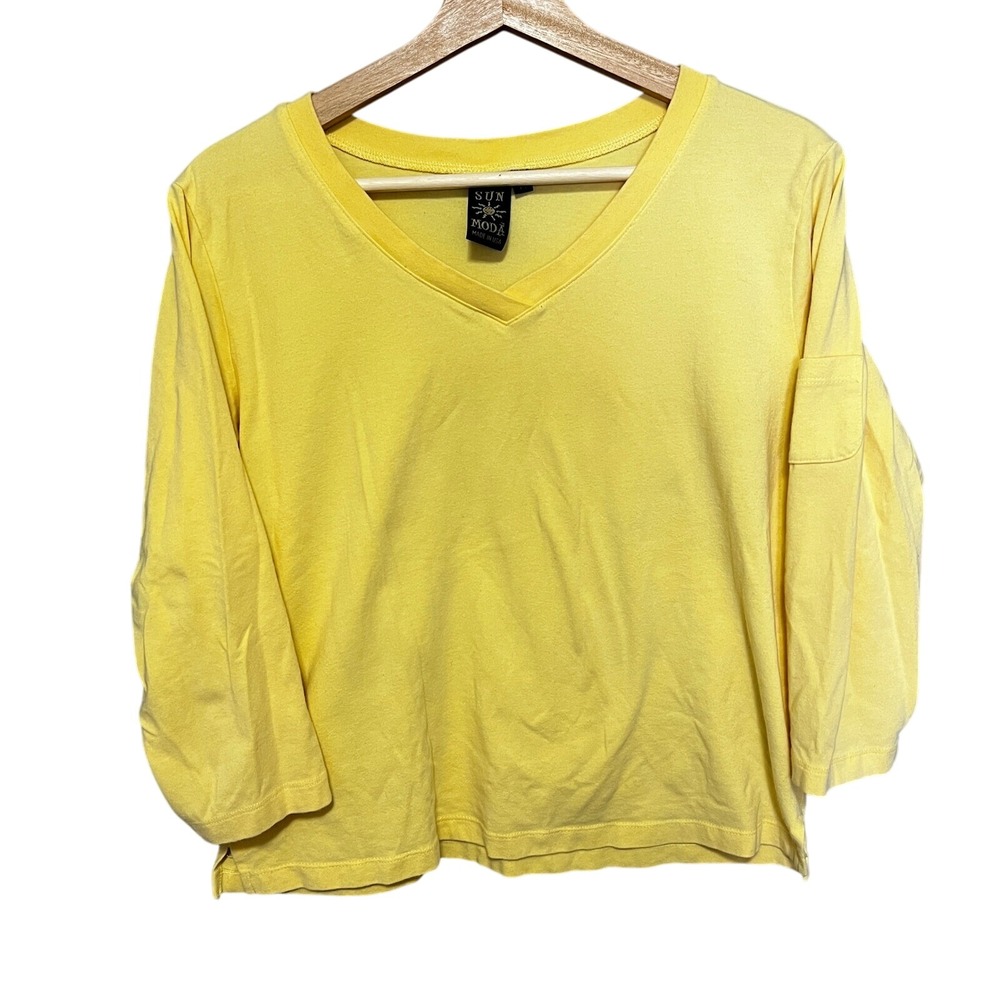 Sun Moda Yellow Size Medium V-Neck Top 3/4 Sleeve Knit Tee‎ Shirt Made in USA